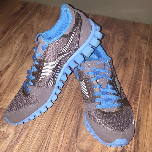 Reebok Shoes - Women’s Athletic Reebok Shoes Size 7